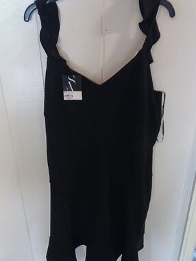Simply Vera Vera Wang Black Ruffle Strap Women's Dress